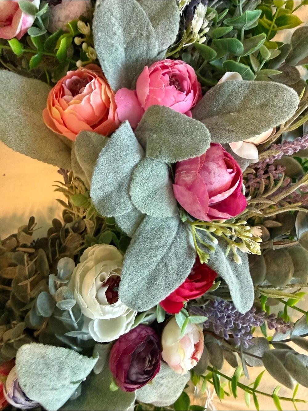 Decorative 22” Faux Floral Wreath